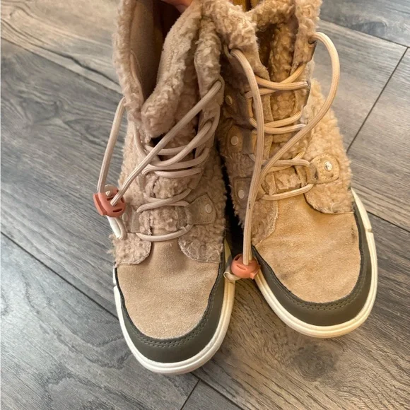 Sorel Kids' Cream and Olive Boots - Picture 3 of 4